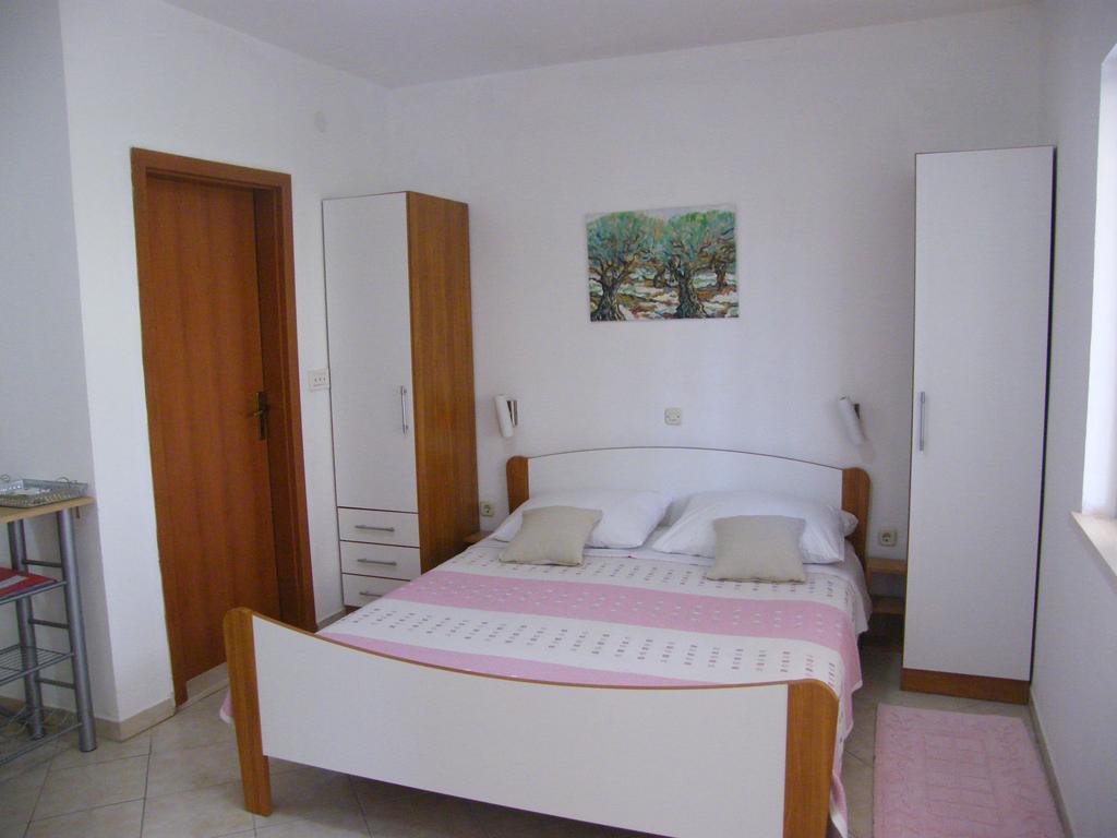 Apartments Maslina Lumbarda Exterior photo